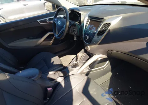 2013 Hyundai Veloster Base W/Gray z USA, uszkodzony, nr VIN KMHTC6AD2DU122457